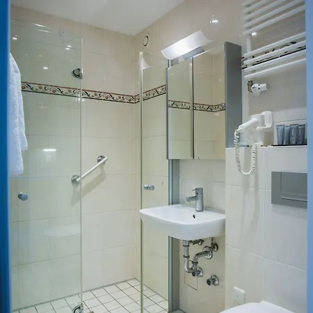 Pensión Eilenriedestift 3*